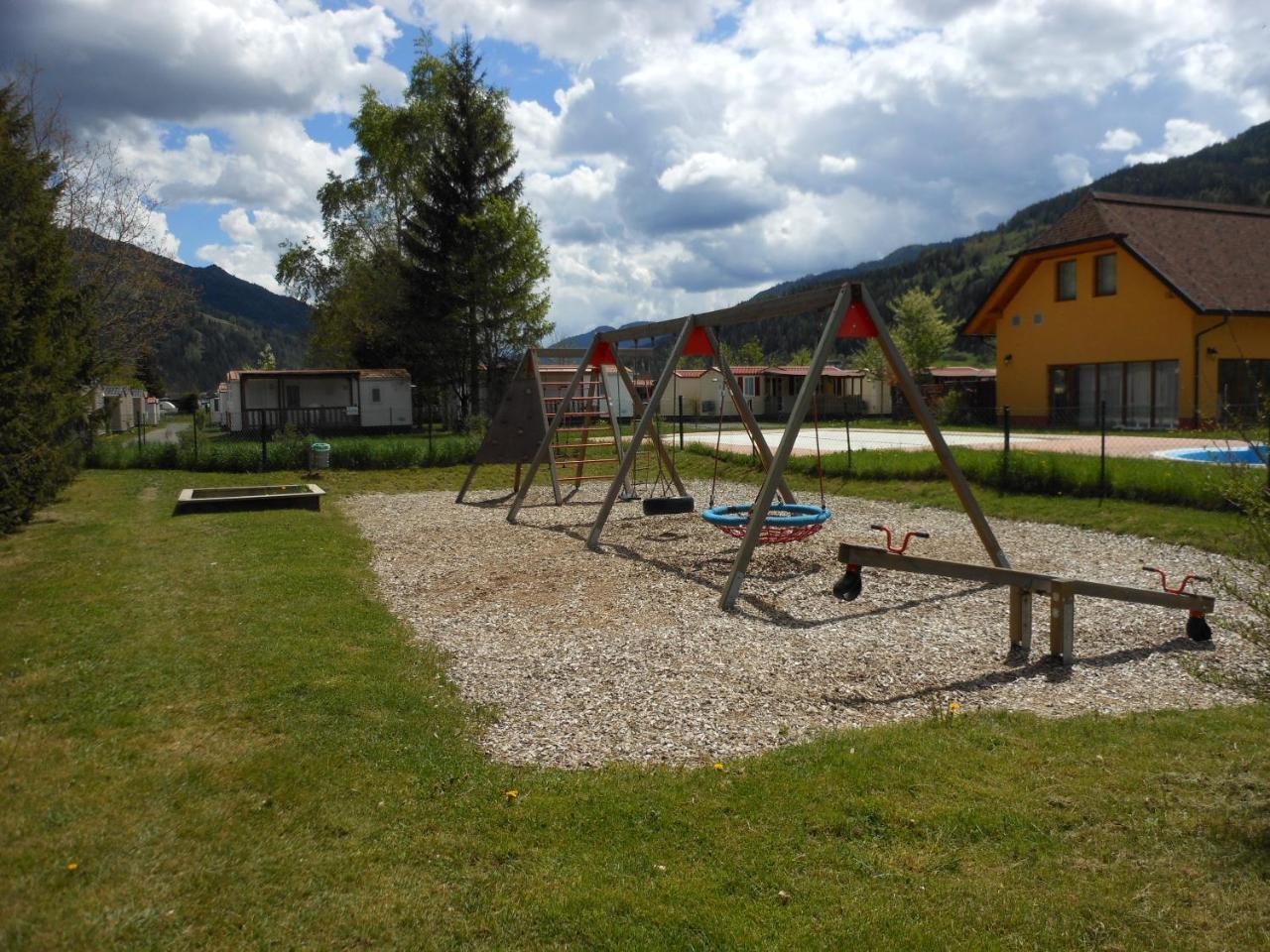 Albatross Mobile Homes On Camping Bella Austria Sankt Peter am Kammersberg Buitenkant foto